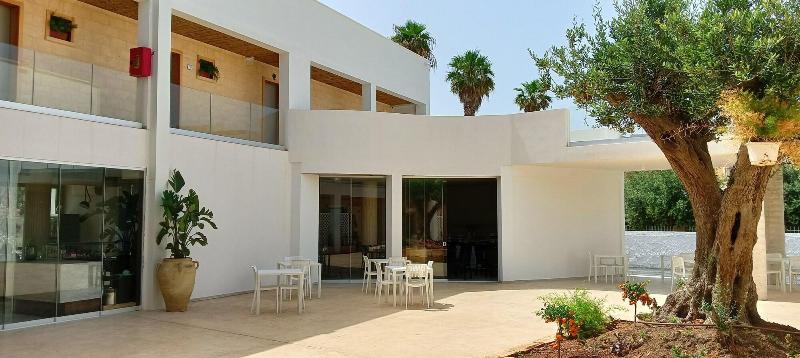 Baitan Hotel image