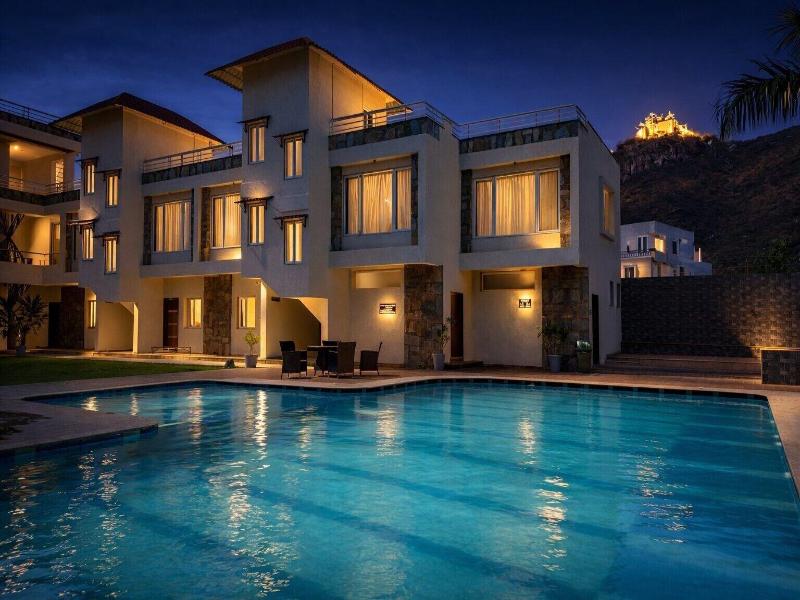 Devi Palace Resort And Spa image