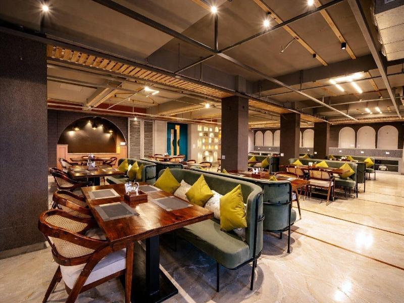 Devi Palace Resort And Spa image