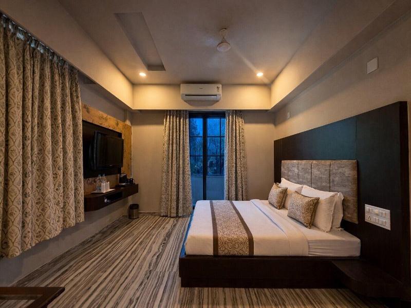 Devi Palace Resort And Spa image