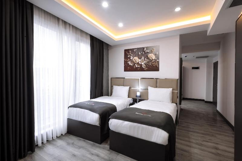 Meyzi Hotel image