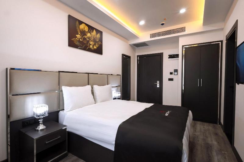 Meyzi Hotel image