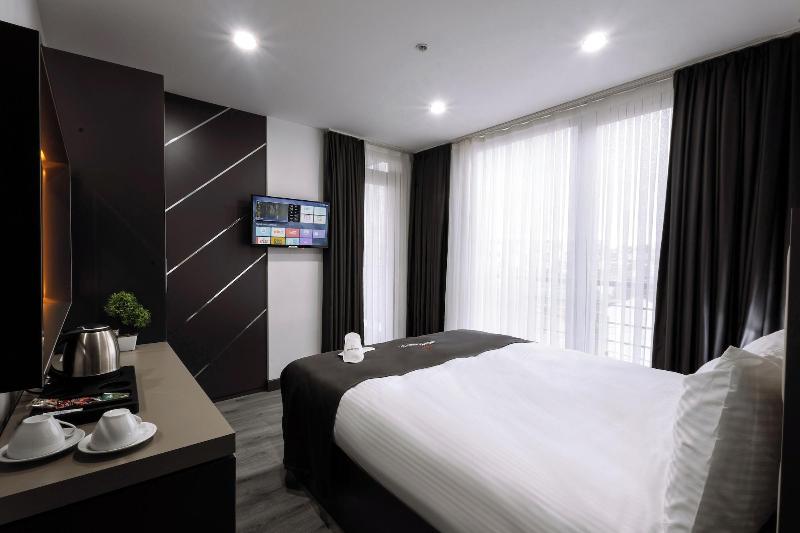 Meyzi Hotel image