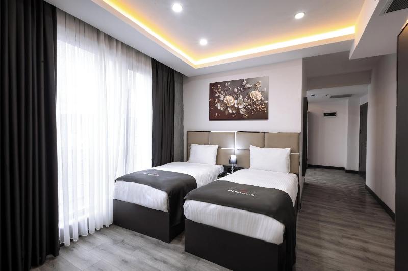 Meyzi Hotel image
