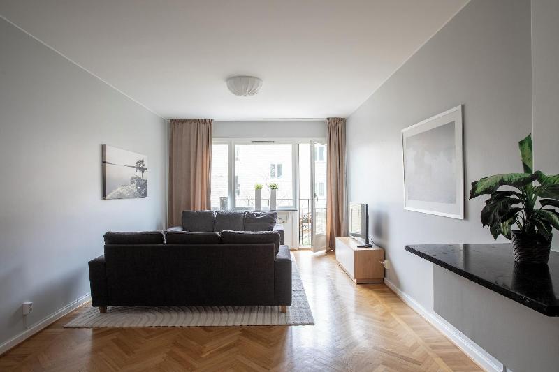 Live And Stay Lagerbring image
