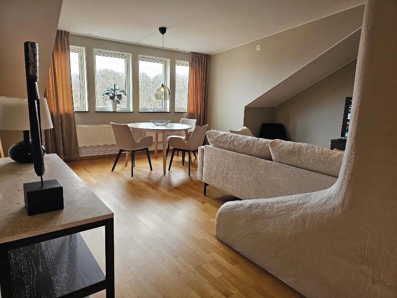 Live And Stay Lagerbring image