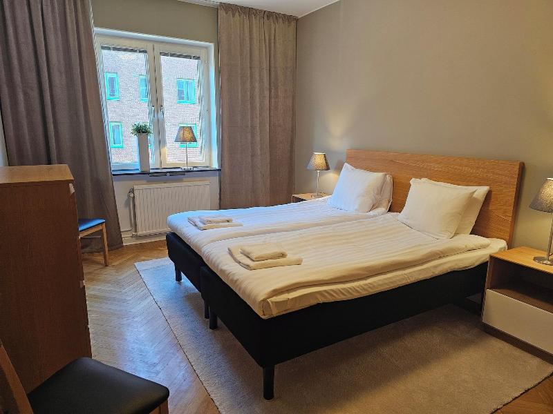 Live And Stay Lagerbring image