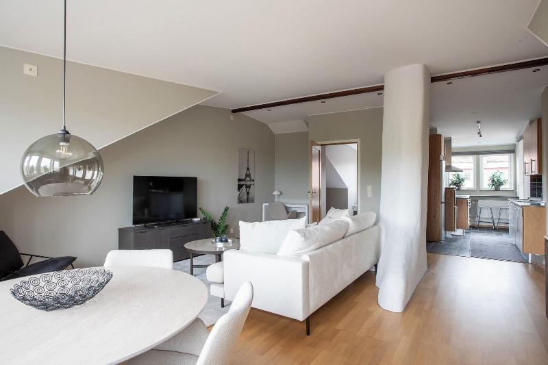 Live And Stay Lagerbring image