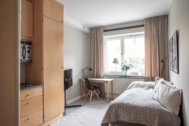 Live And Stay Lagerbring image