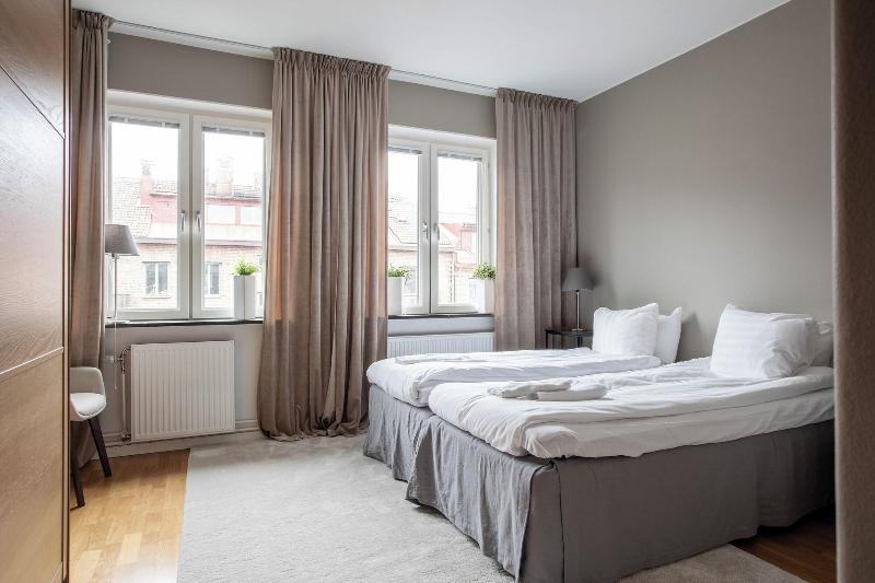 Live And Stay Lagerbring image
