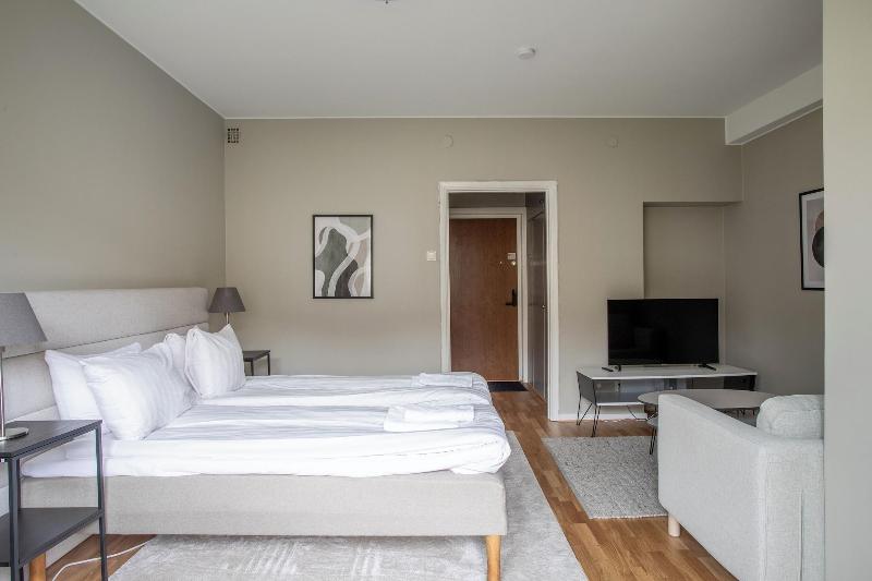 Live And Stay Lagerbring image