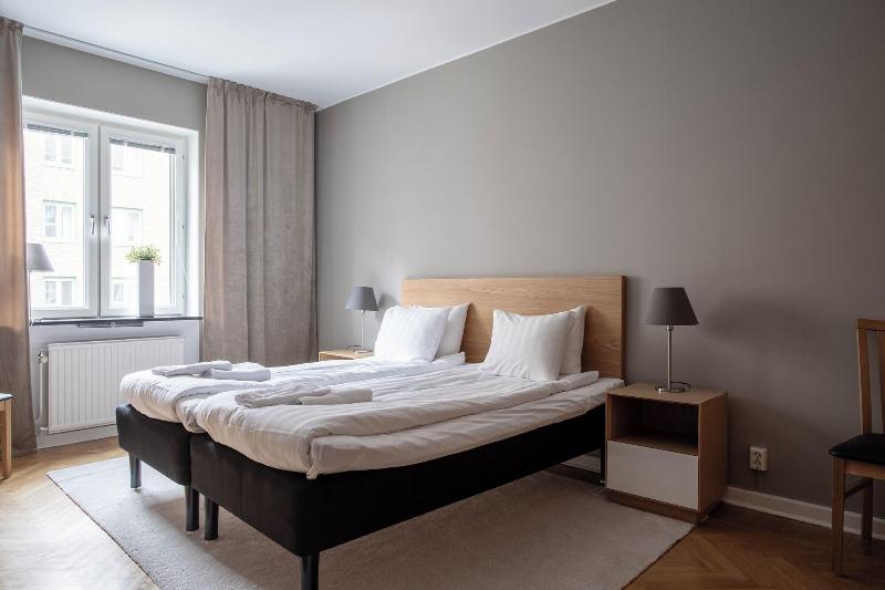Live And Stay Lagerbring image