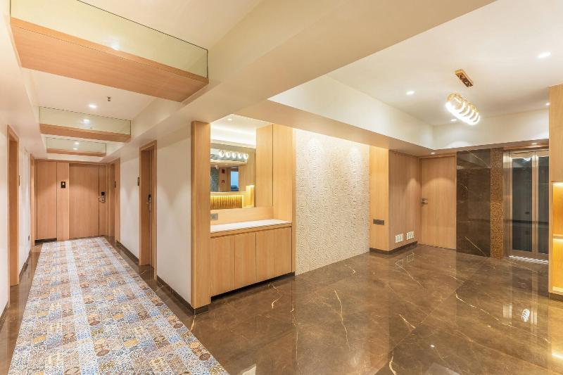 Hotel Supreme Comforts Mumbai Airport image