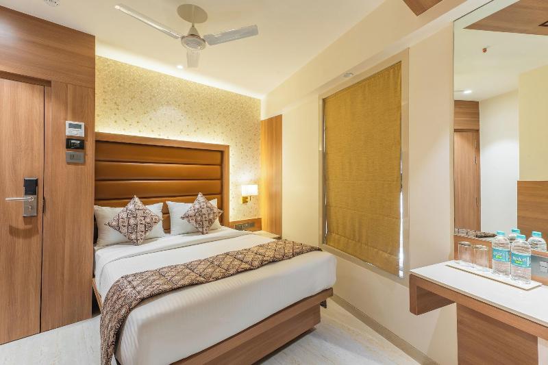 Hotel Supreme Comforts Mumbai Airport image