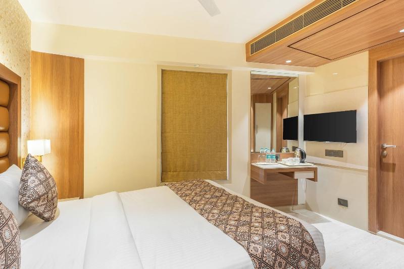 Hotel Supreme Comforts Mumbai Airport image