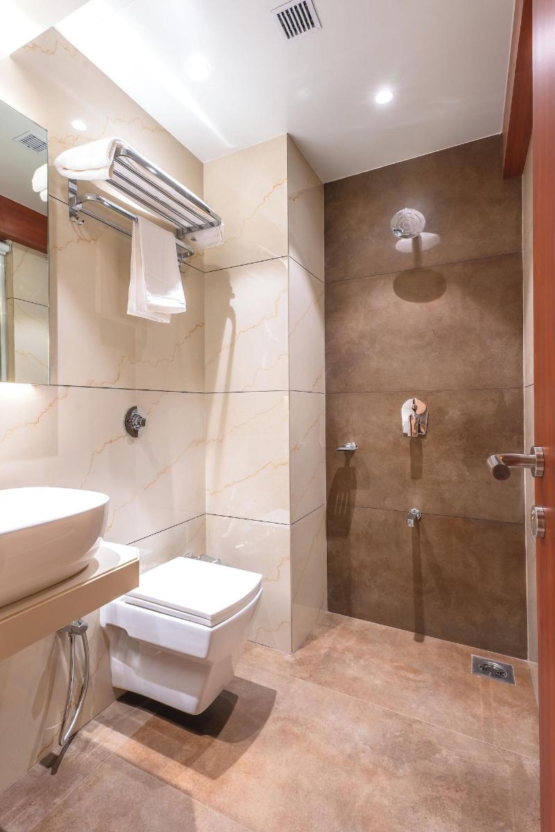 Hotel Supreme Comforts Mumbai Airport image