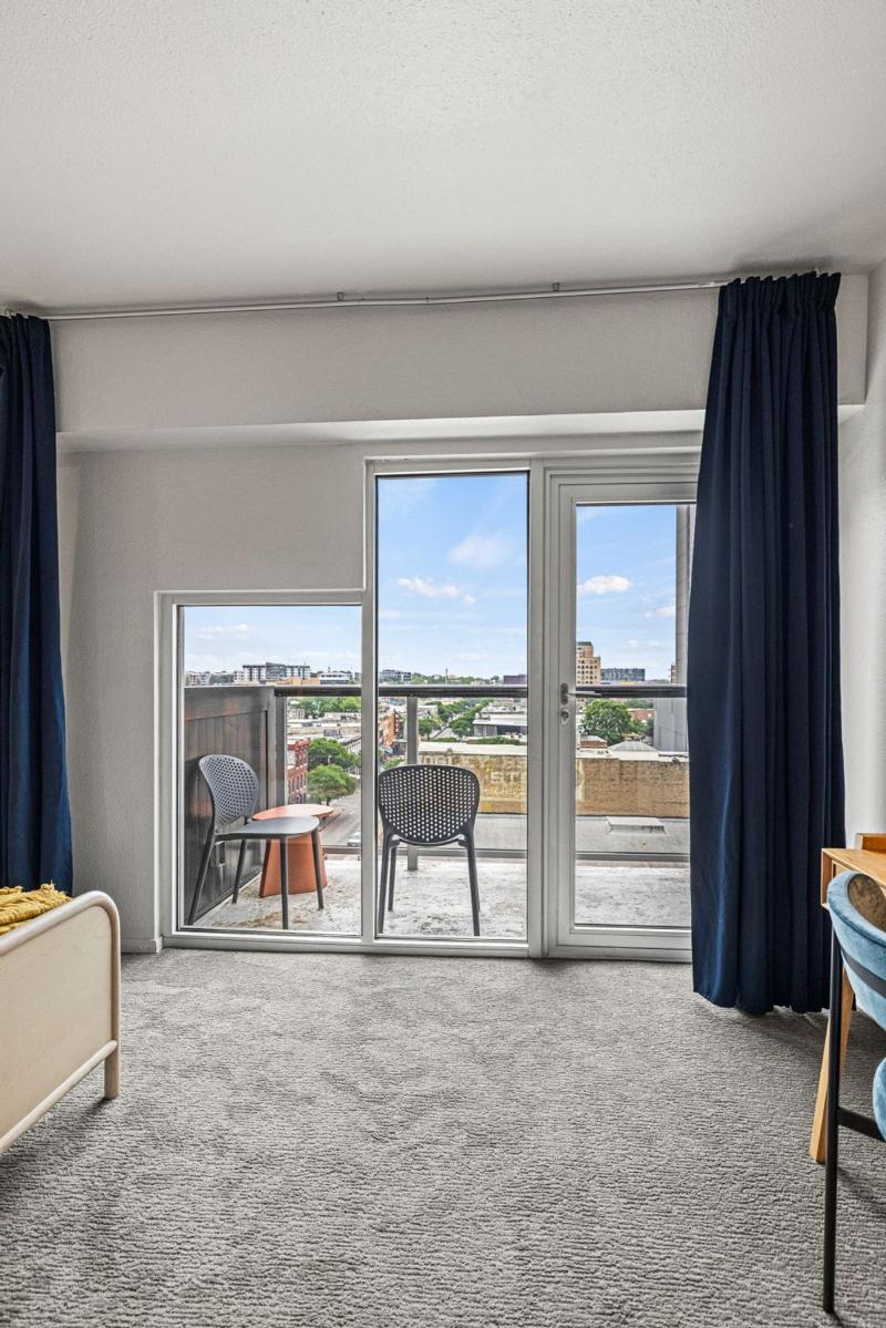 Littlefield Lofts Hosted By Placemakr 6th Street - Image 8