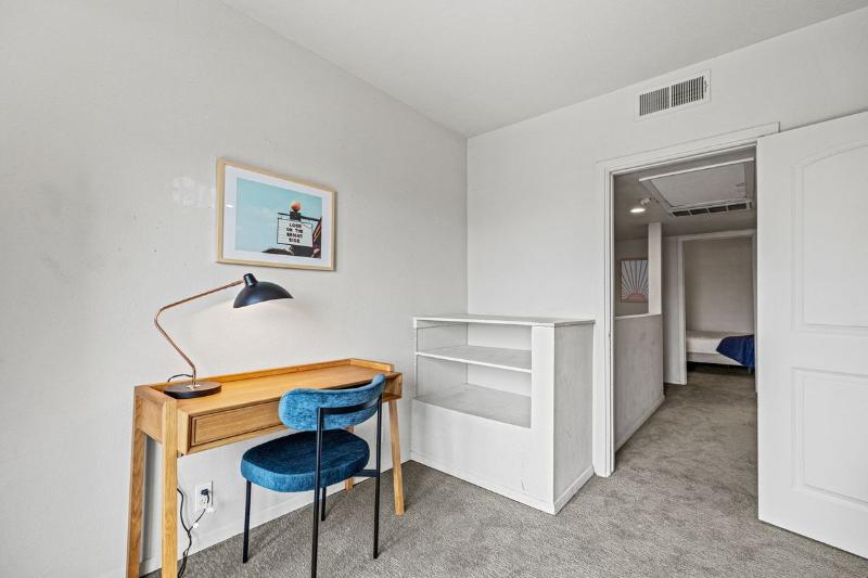 Littlefield Lofts Hosted By Placemakr 6th Street image