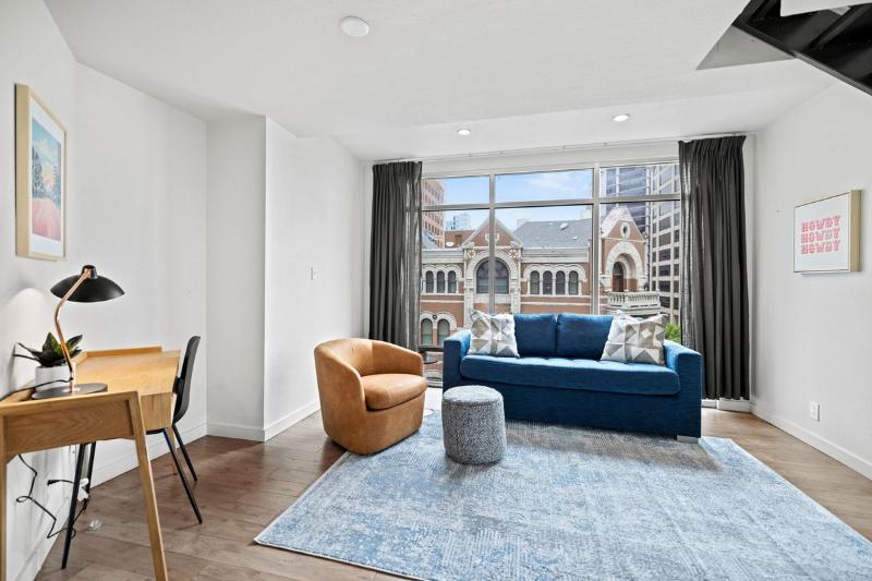 Littlefield Lofts Hosted By Placemakr 6th Street image