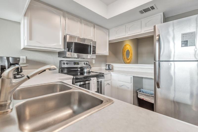 Littlefield Lofts Hosted By Placemakr 6th Street image