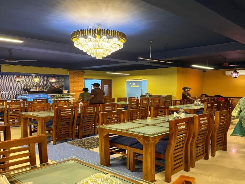 Sulthan Hotel And Restaurant image