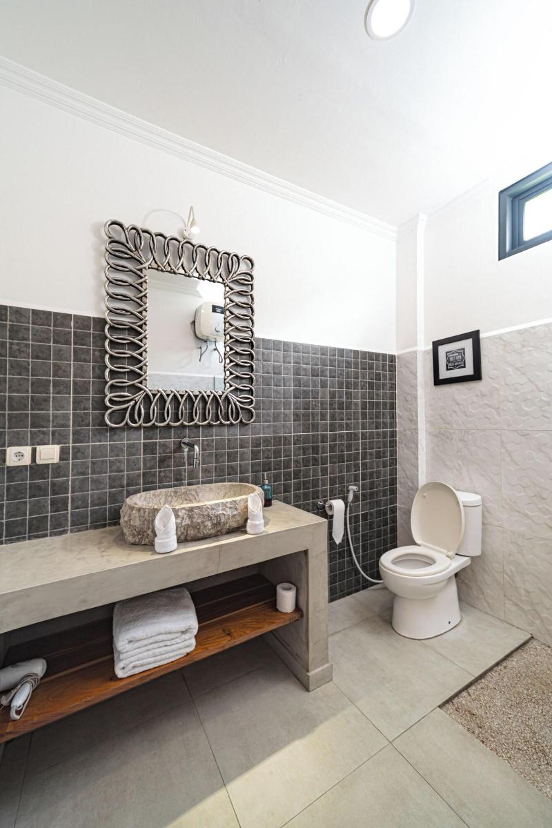 Komodo Suites Downtown image