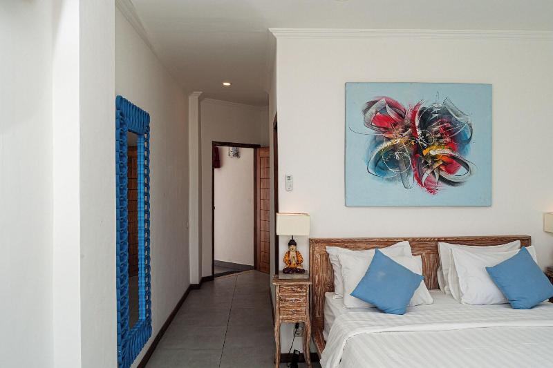 Komodo Suites Downtown image