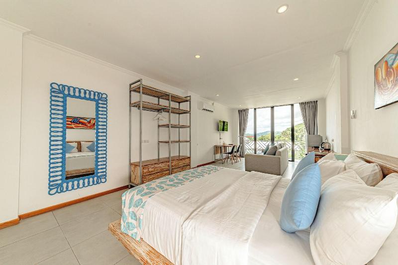 Komodo Suites Downtown image