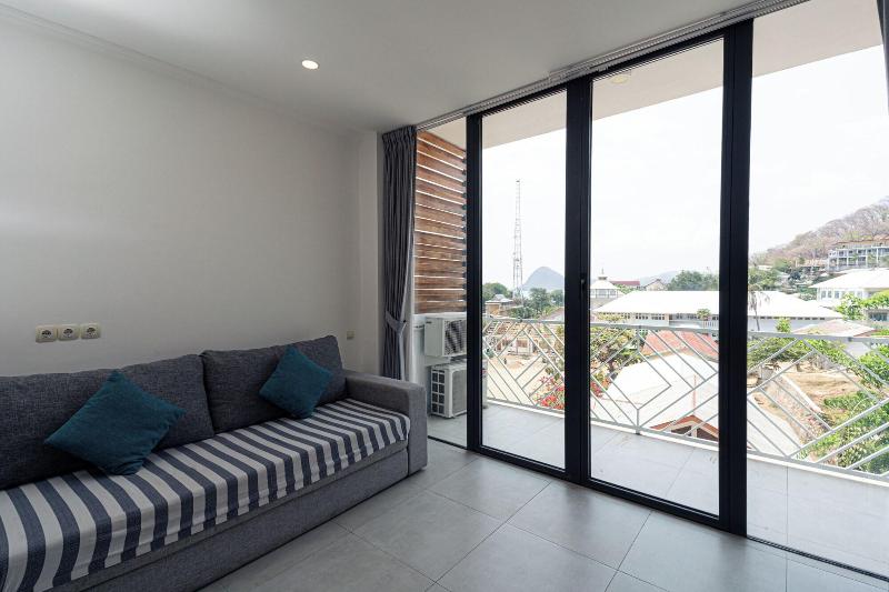 Komodo Suites Downtown image