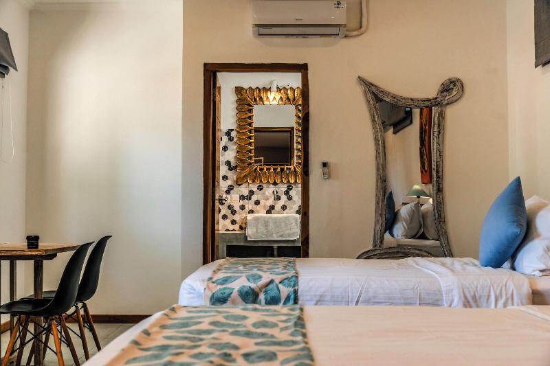 Komodo Suites Downtown image