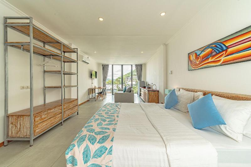 Komodo Suites Downtown image