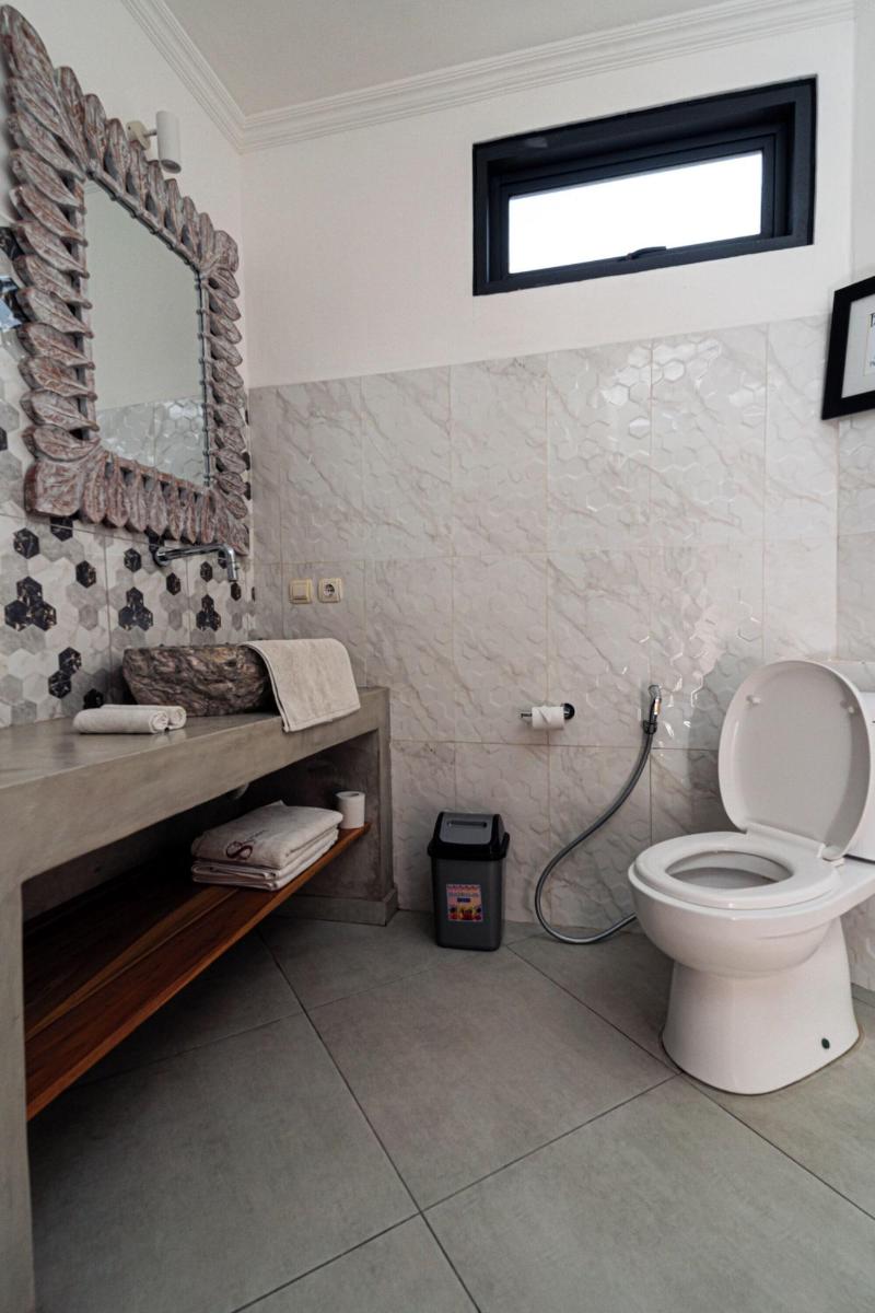 Komodo Suites Downtown image