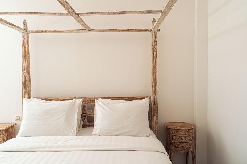 Komodo Suites Downtown image