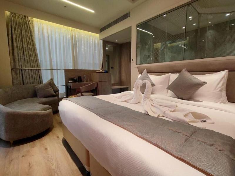 Maxxvalue Hotel Midc image
