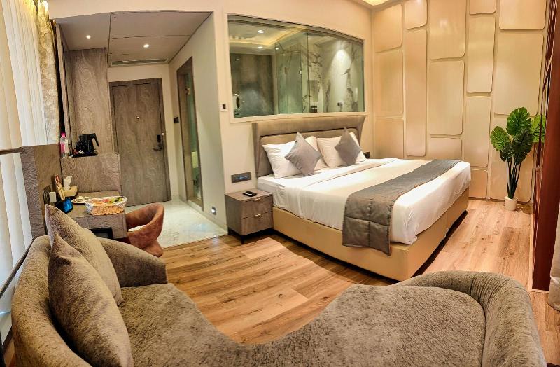 Maxxvalue Hotel Midc image