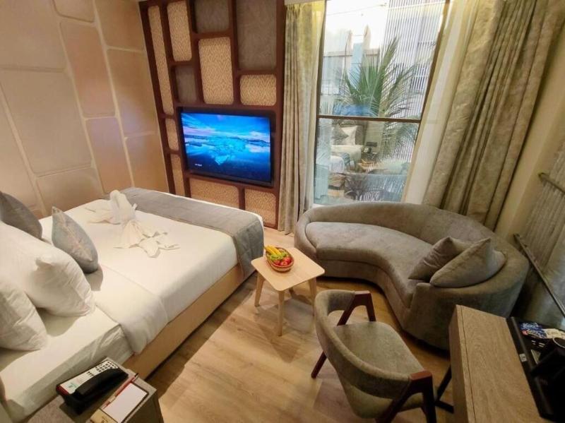 Maxxvalue Hotel Midc image