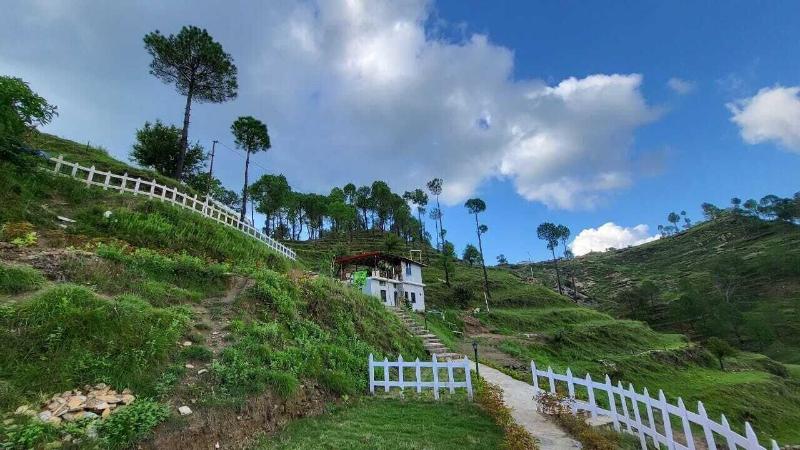 Adaara Retreat