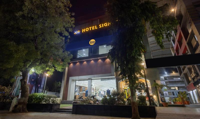 Itsy Hotels Signature Nehru Nagar image