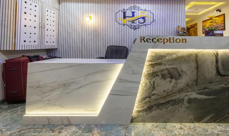 Itsy Hotels Signature Nehru Nagar image