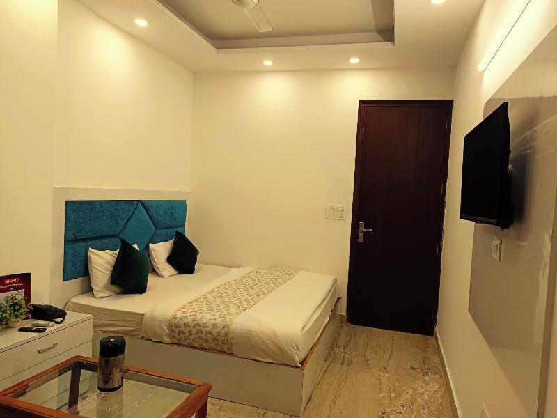 Hotel Diamond Stay Nizamuddin Railway St image