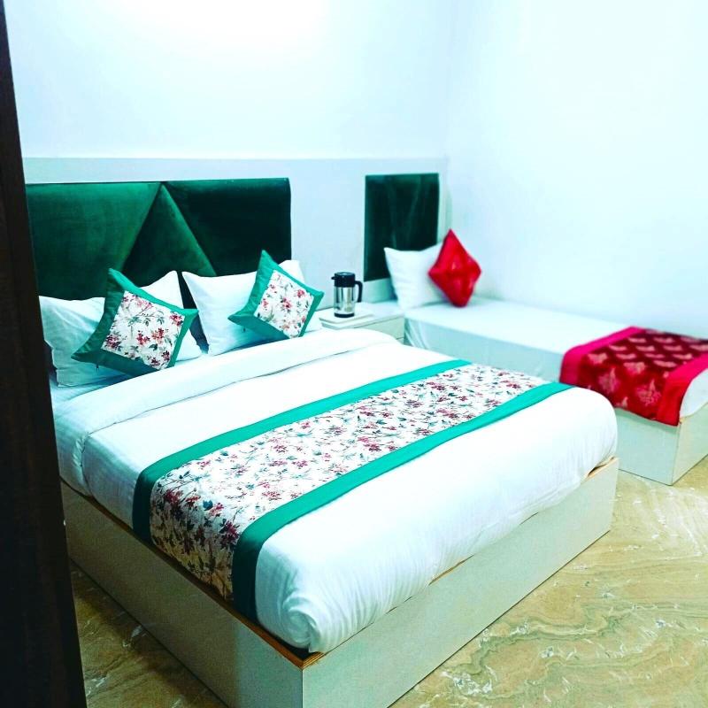Hotel Diamond Stay Nizamuddin Railway St image