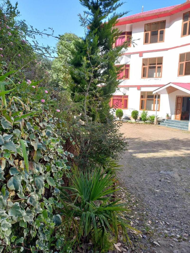 Hassan Valley Retreat image