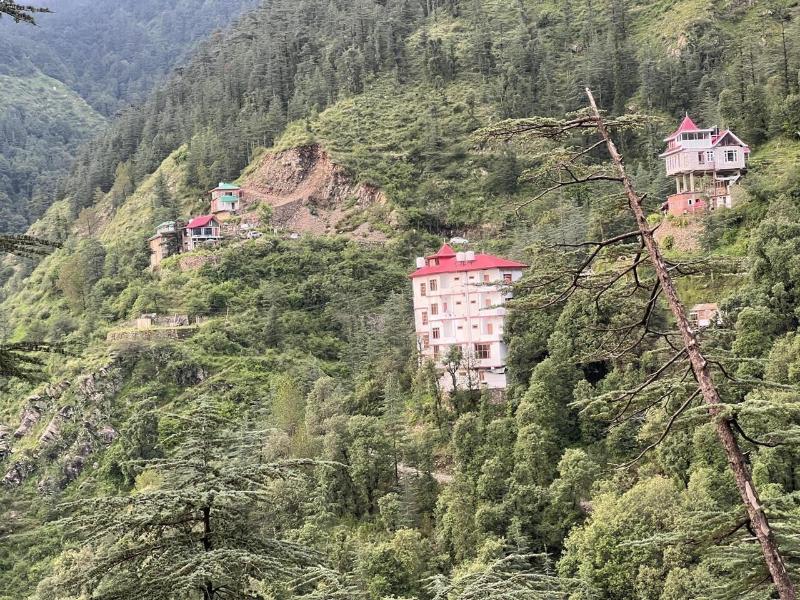 Hassan Valley Retreat image
