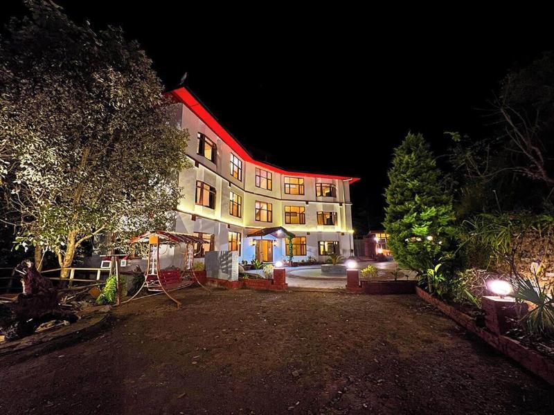 Hassan Valley Retreat image