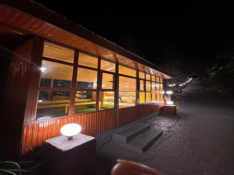 Hassan Valley Retreat image