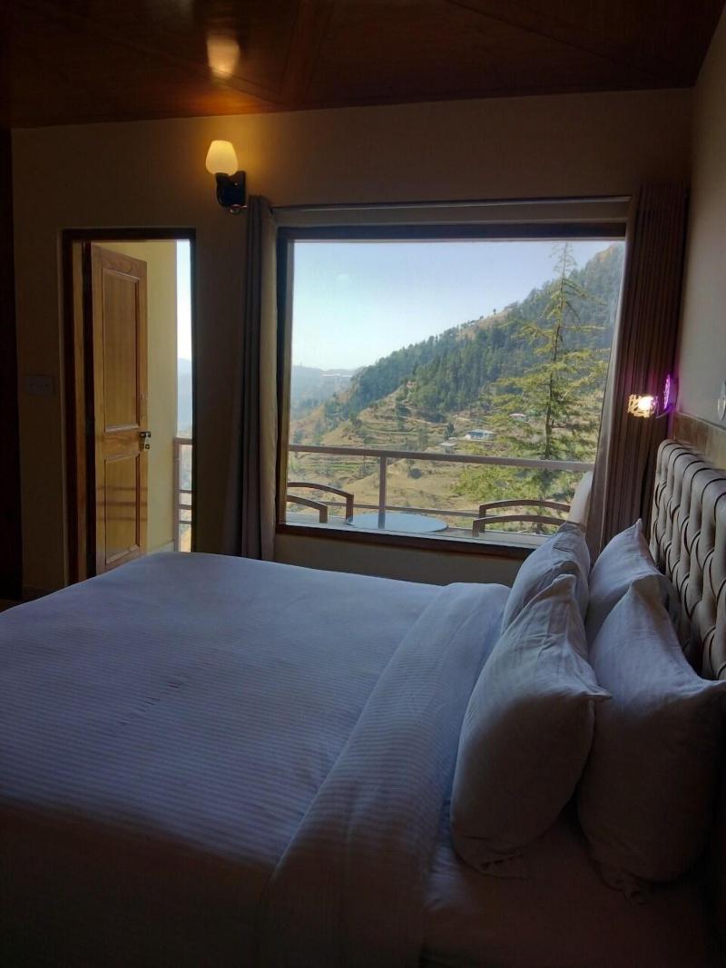 Hassan Valley Retreat image