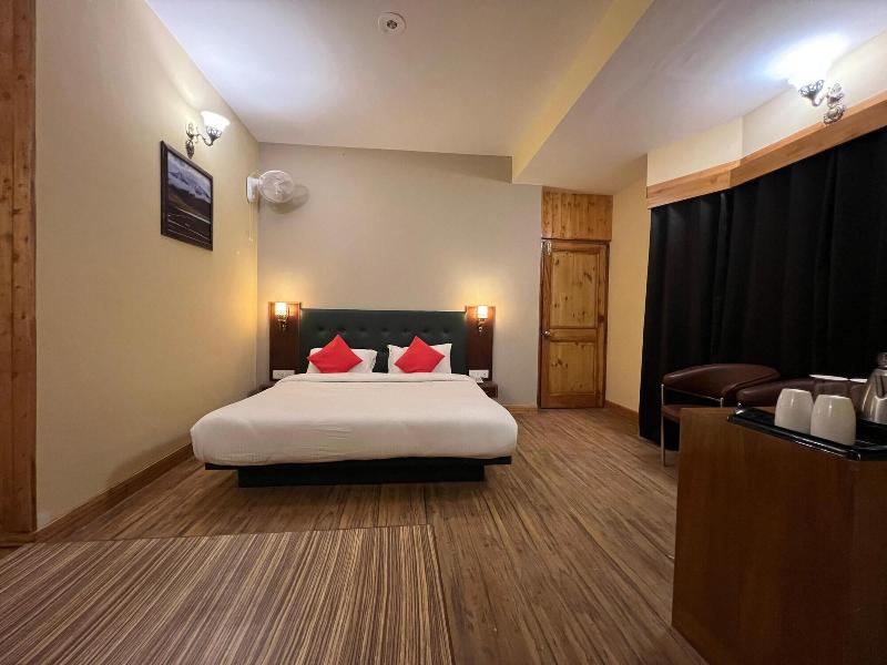 Hassan Valley Retreat image