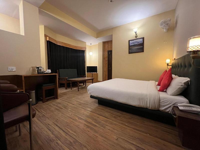 Hassan Valley Retreat image