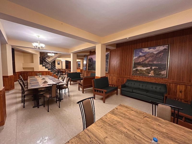 Hassan Valley Retreat image