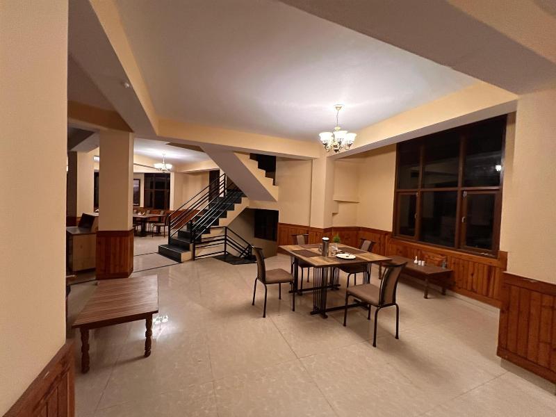 Hassan Valley Retreat image